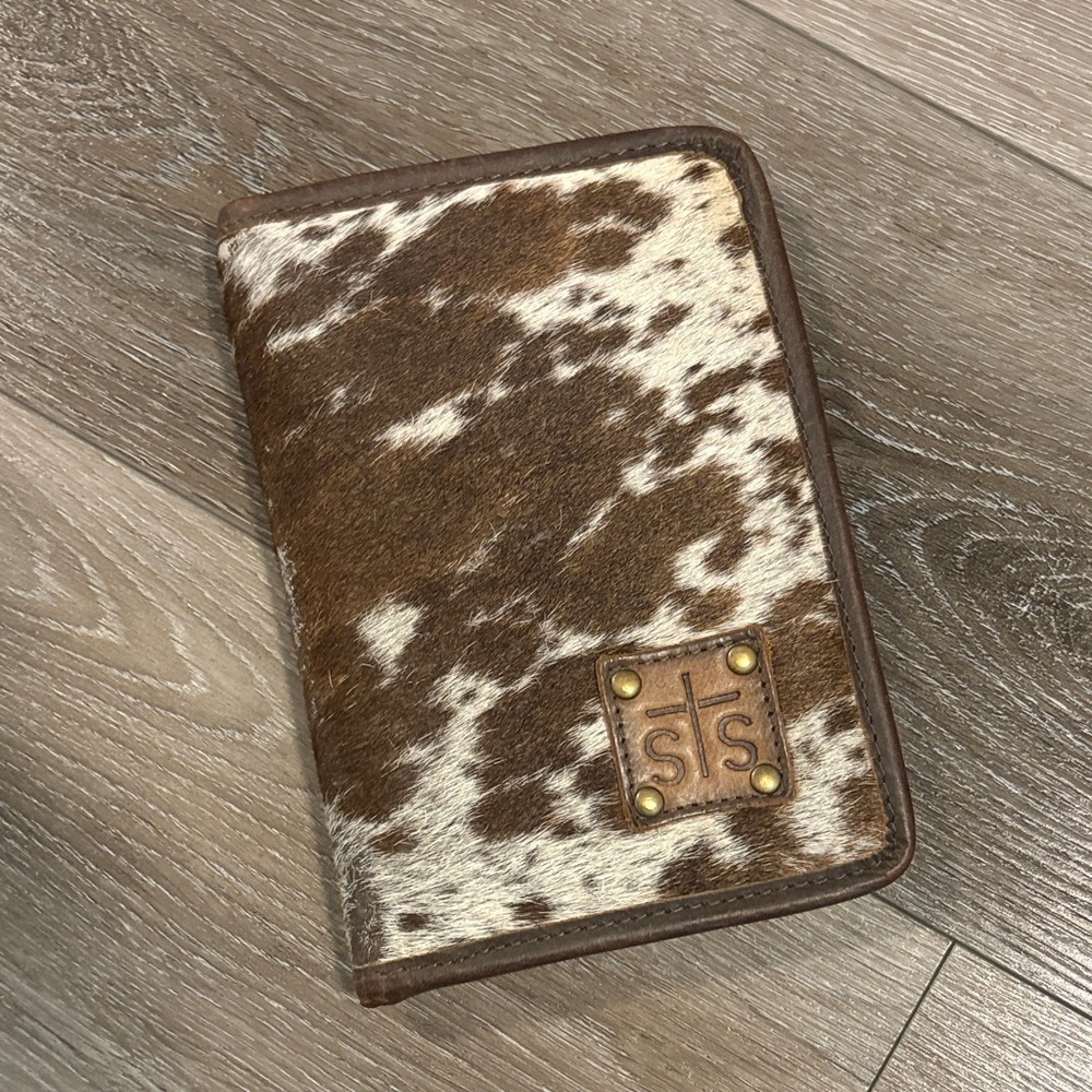 STS Ranchwear Brown and White Cowhide Wallet
